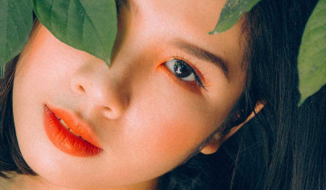 Women's ankle boots, long boots, slippers, handbags, belts, purses and clutches and outdoor fashion, Bradford UK